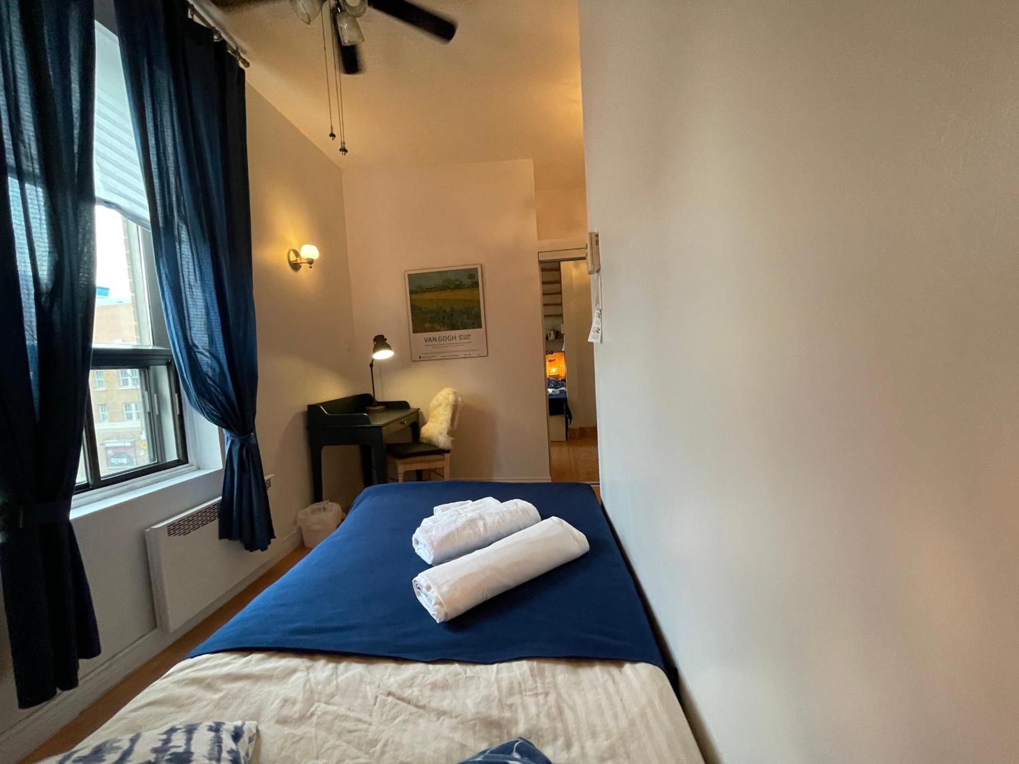 Chambres El Mediterraneo Rooms Montréal Camera foto